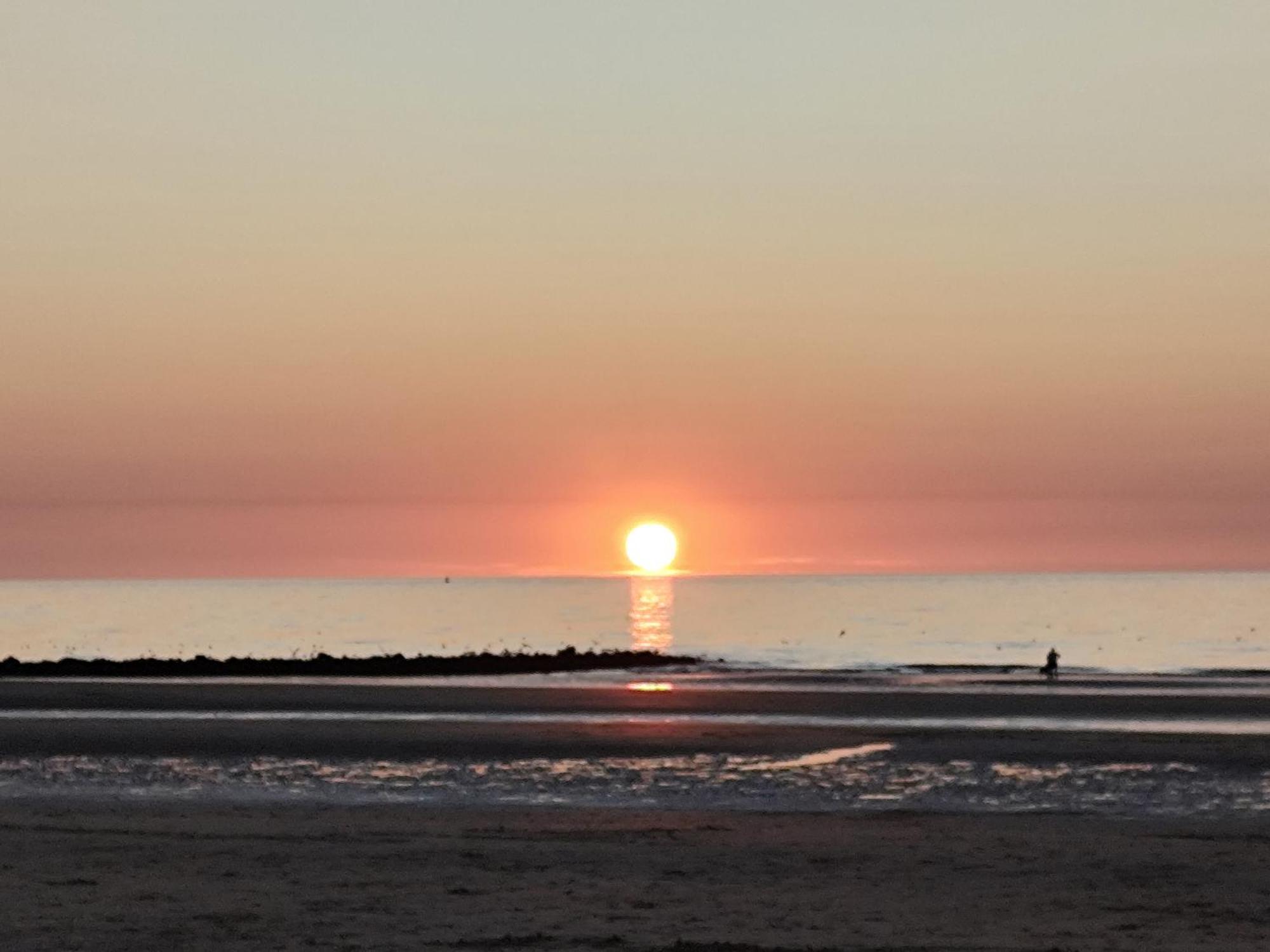 Knusse Met Groot Terras Te Middelkerke! Appartamento